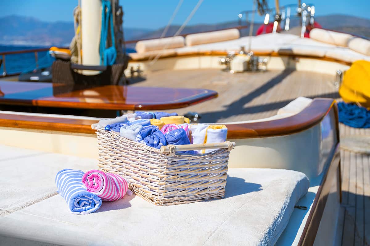 DOUBLE EAGLE Towels On Deck Luxury Yacht Browser by CHARTERWORLD